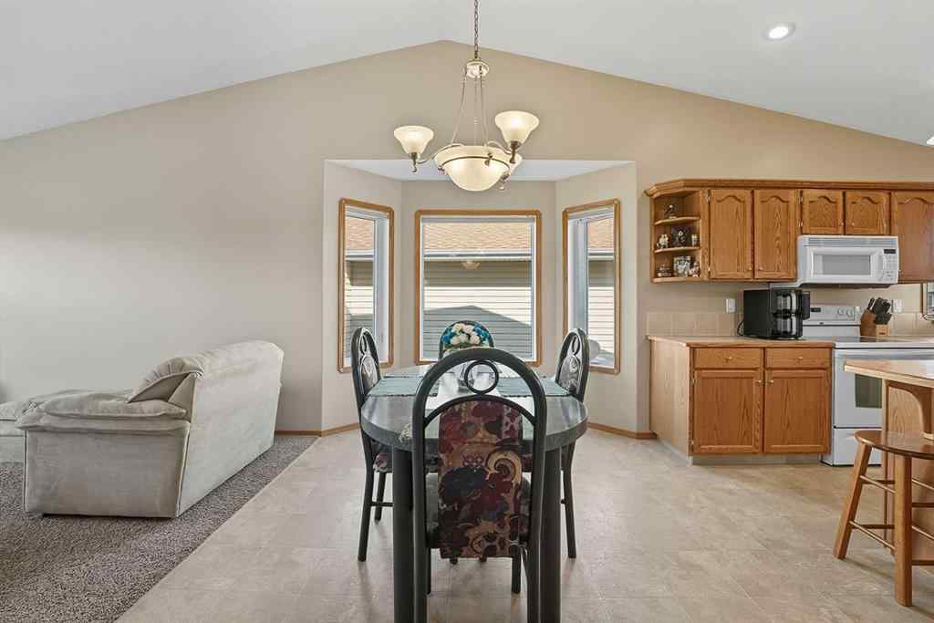 MLS® A2256505 - 193 Westgate Crescent  in Harvest Meadows Blackfalds, Residential