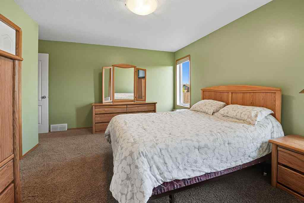 MLS® A2256505 - 193 Westgate Crescent  in Harvest Meadows Blackfalds, Residential