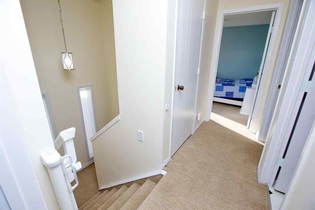 MLS® A2256507 - 40 Strathearn Crescent SW in Strathcona Park Calgary, Residential