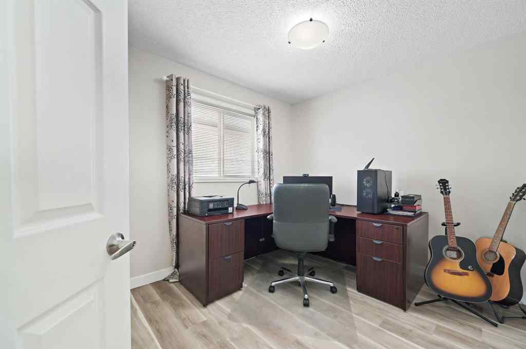 MLS® A2256511 - 66 Somerglen Close SW in Somerset Calgary, Residential