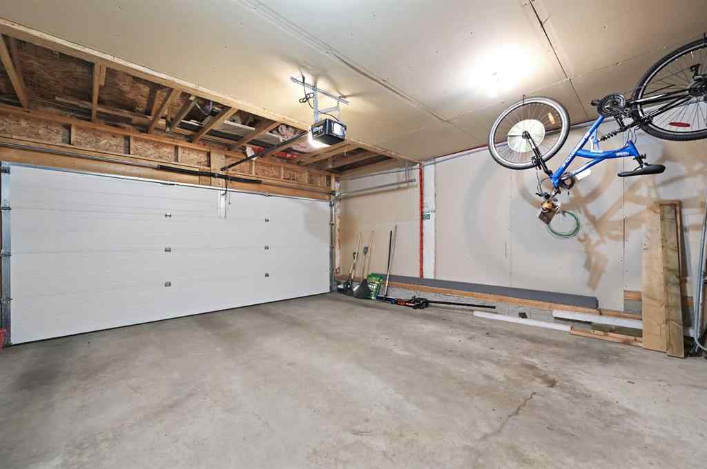 MLS® A2256511 - 66 Somerglen Close SW in Somerset Calgary, Residential