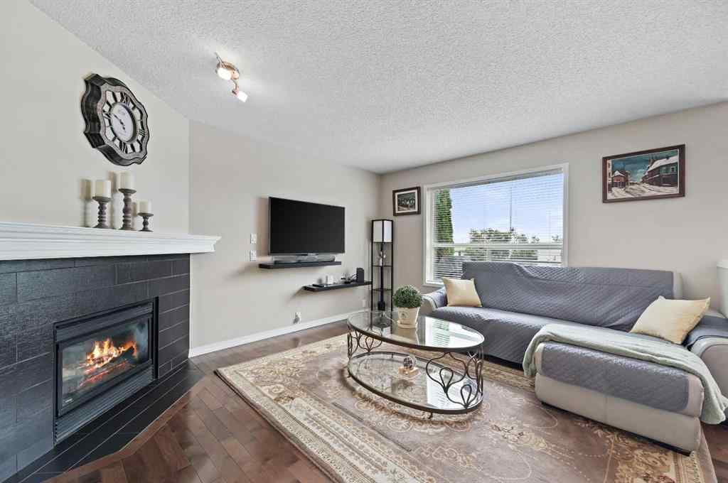 MLS® A2256511 - 66 Somerglen Close SW in Somerset Calgary, Residential