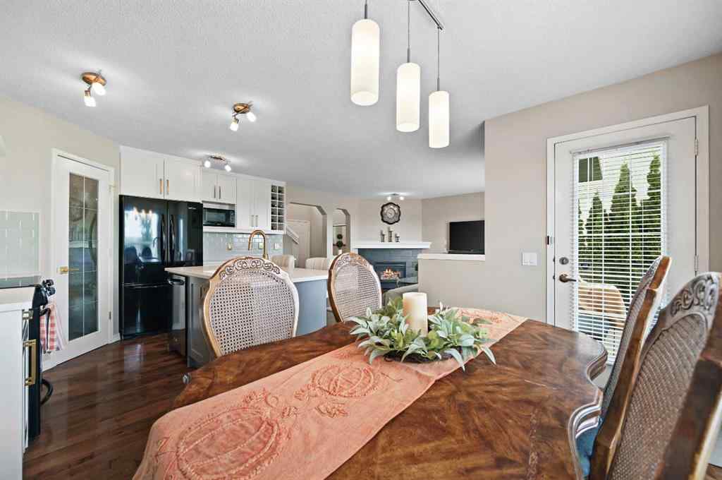 MLS® A2256511 - 66 Somerglen Close SW in Somerset Calgary, Residential