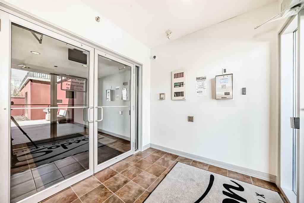 MLS® A2256512 - Unit #206 26 Val Gardena View SW in Springbank Hill Calgary, Residential