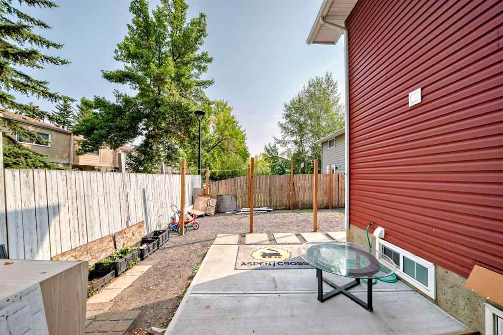 MLS® A2256514 - 120 Pineset Pl NE Place NE in Pineridge Calgary, Residential