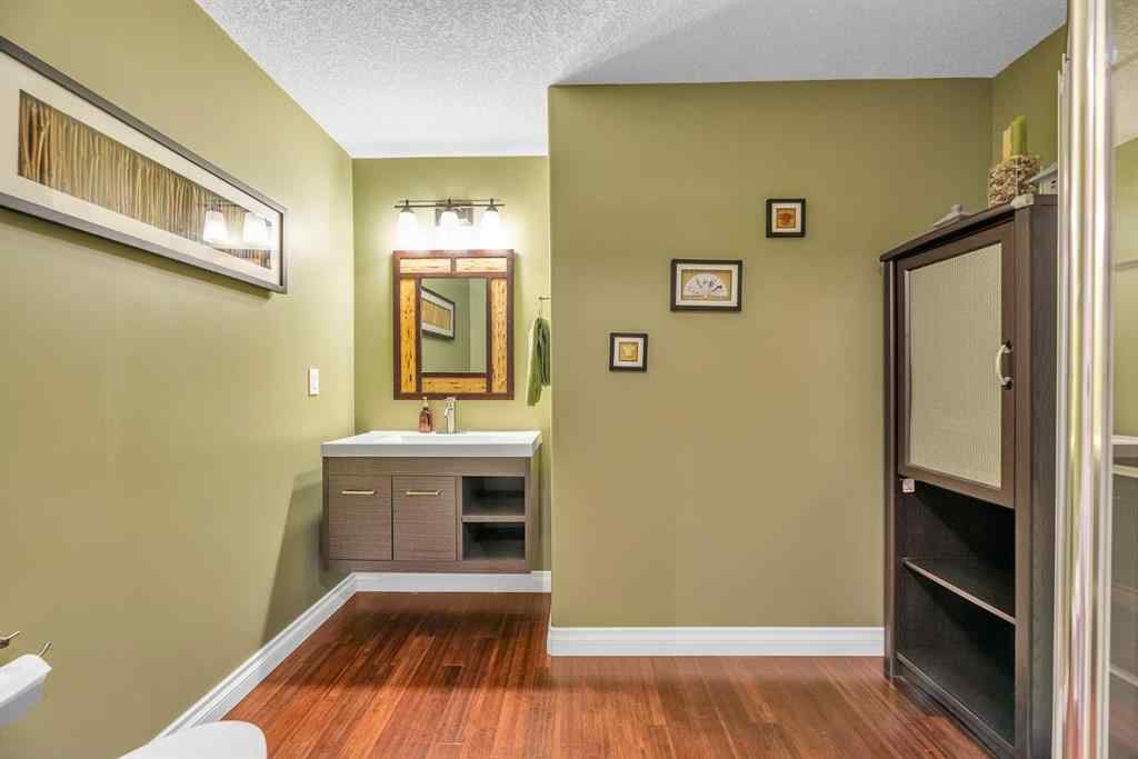 MLS® A2256517 - 270 Invermere Drive  in Westmere Chestermere, Residential