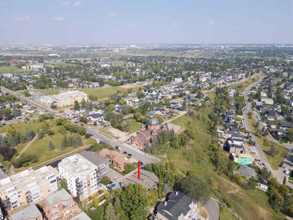 MLS® A2256528 - Unit #F 715 6 Street NE in Renfrew Calgary, Residential