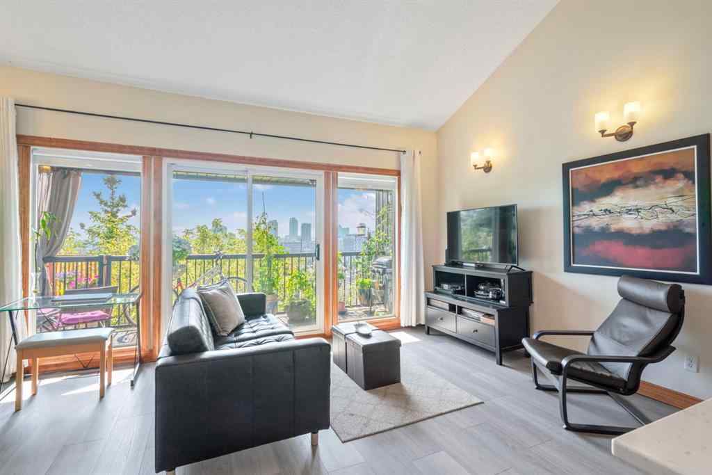MLS® A2256528 - Unit #F 715 6 Street NE in Renfrew Calgary, Residential