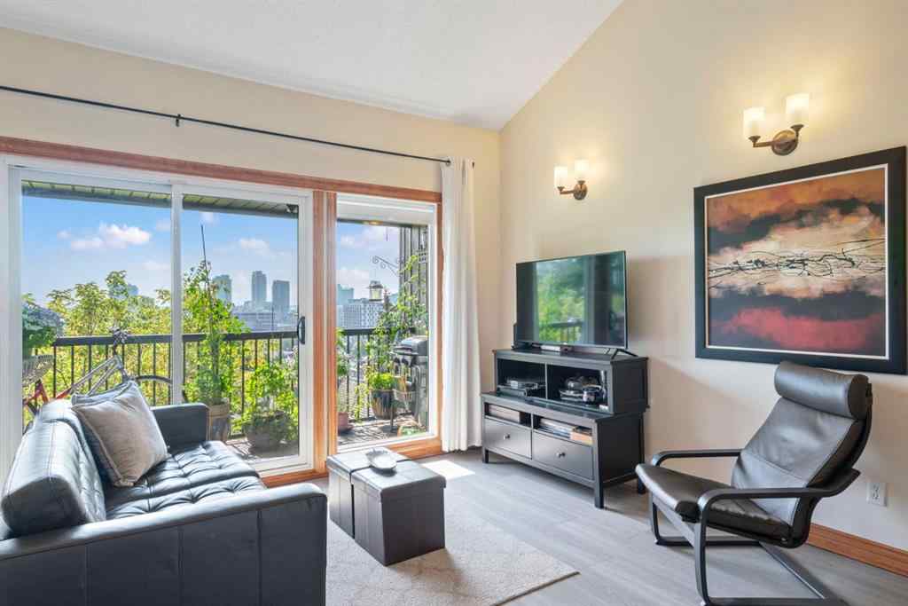 MLS® A2256528 - Unit #F 715 6 Street NE in Renfrew Calgary, Residential