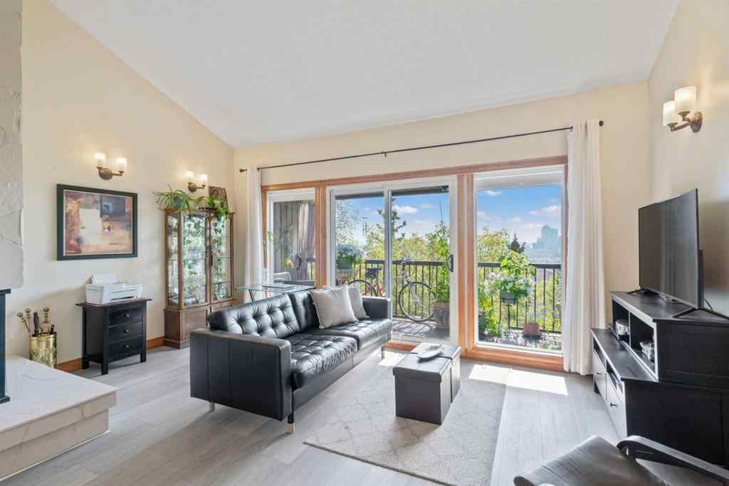 MLS® A2256528 - Unit #F 715 6 Street NE in Renfrew Calgary, Residential