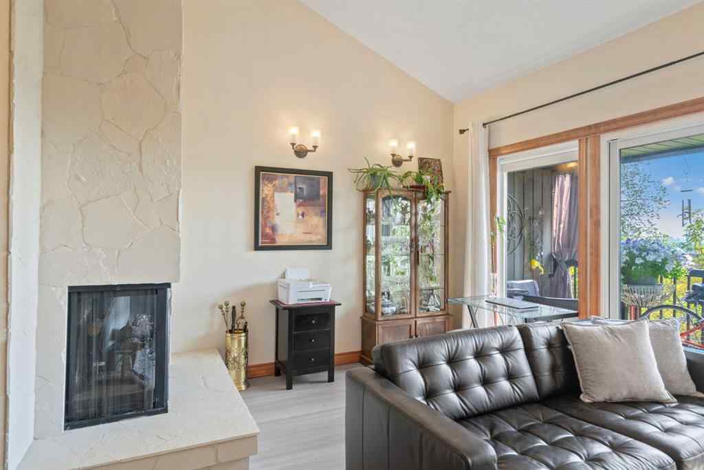 MLS® A2256528 - Unit #F 715 6 Street NE in Renfrew Calgary, Residential