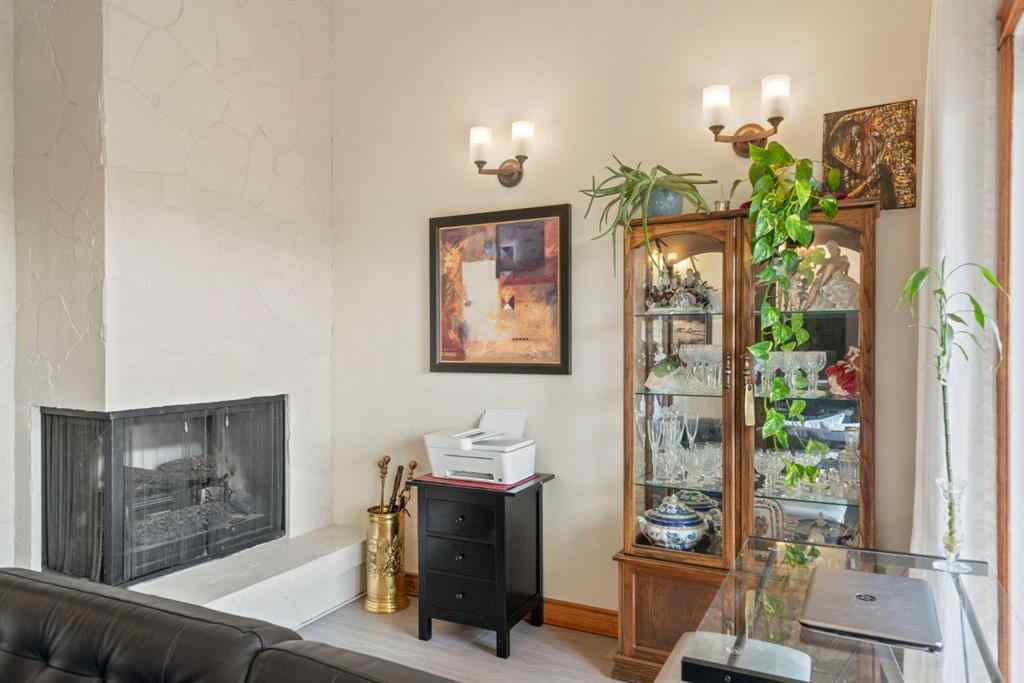 MLS® A2256528 - Unit #F 715 6 Street NE in Renfrew Calgary, Residential