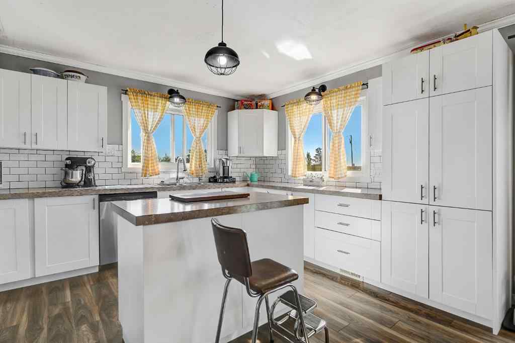MLS® A2256529 - 17 714053 Road 73 Range  in Lakeview Estates Rural Grande Prairie No. 1, County of, Residential