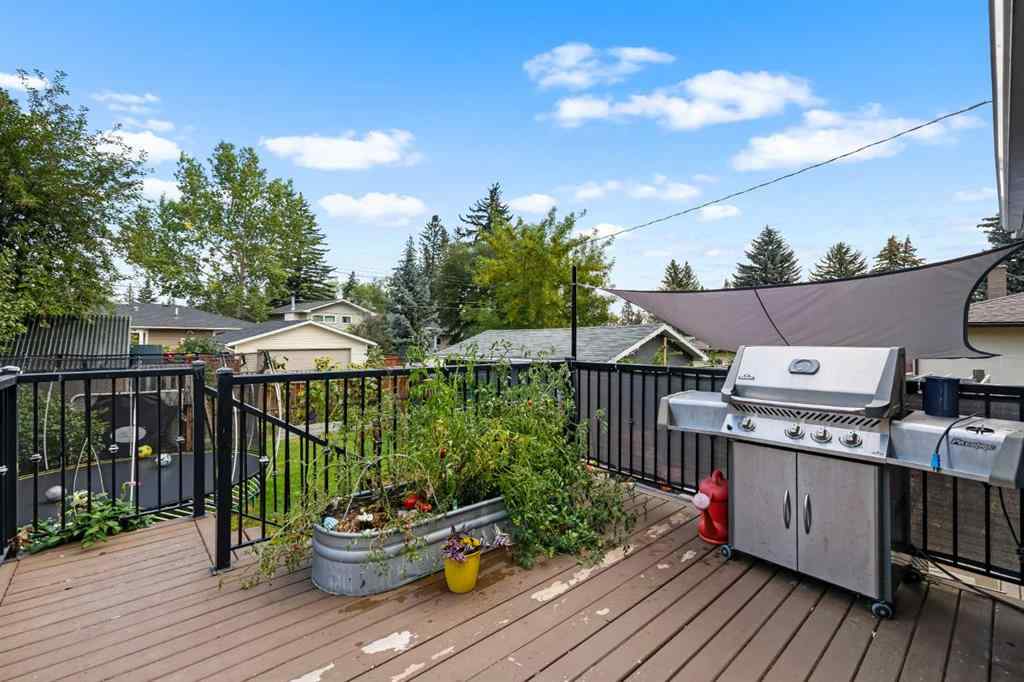 MLS® A2256532 - 56 Harley Road SW in Haysboro Calgary, Residential