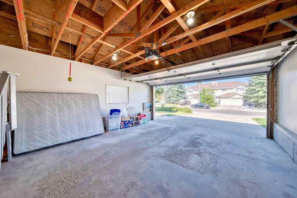 MLS® A2256533 - 247 SHAWINIGAN Drive SW in Shawnessy Calgary, Residential