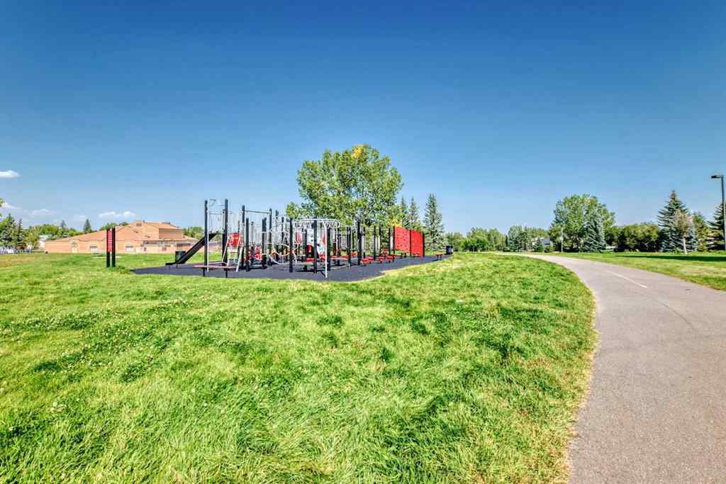 MLS® A2256533 - 247 SHAWINIGAN Drive SW in Shawnessy Calgary, Residential