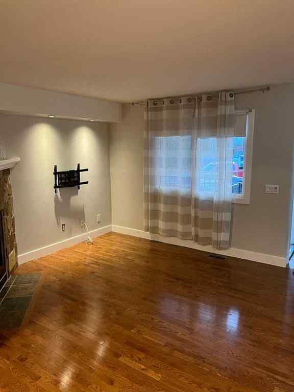 MLS® A2256535 - Unit #6 1909 28 Street SW in Killarney/Glengarry Calgary, Residential