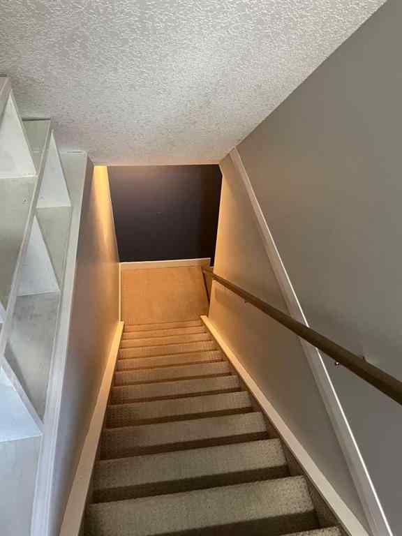 MLS® A2256535 - Unit #6 1909 28 Street SW in Killarney/Glengarry Calgary, Residential