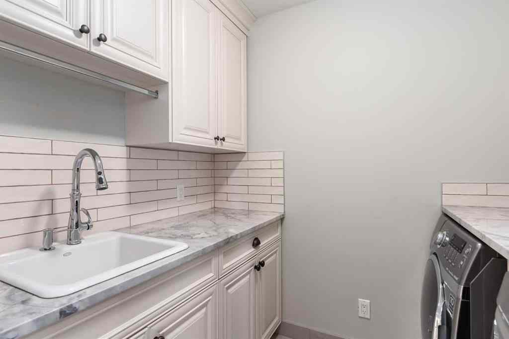 MLS® A2256536 - 1907 37 Avenue SW in Altadore Calgary, Residential