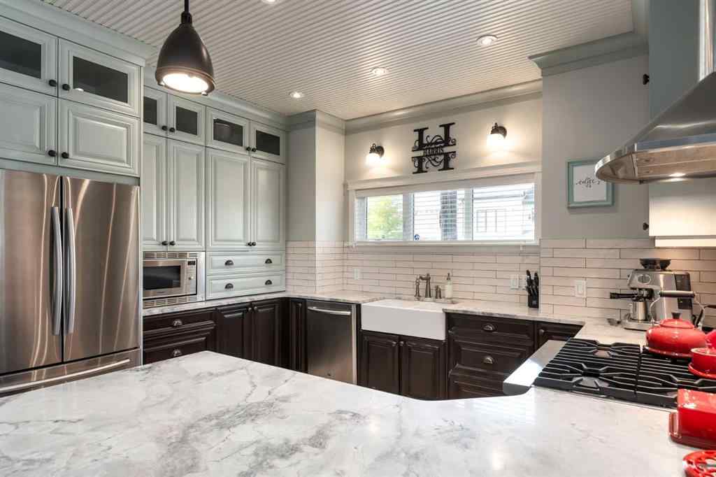 MLS® A2256536 - 1907 37 Avenue SW in Altadore Calgary, Residential