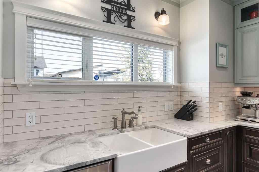 MLS® A2256536 - 1907 37 Avenue SW in Altadore Calgary, Residential