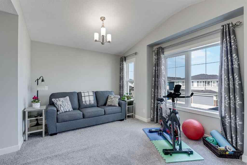 MLS® A2256537 - 211 Willow Place  in The Willows Cochrane, Residential