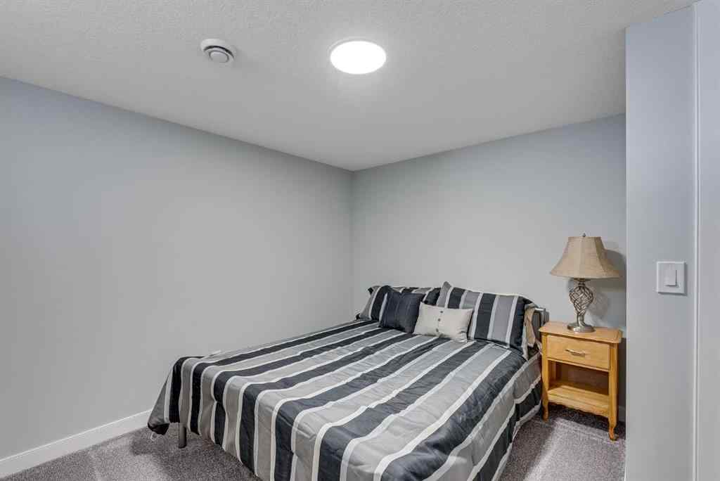 MLS® A2256537 - 211 Willow Place  in The Willows Cochrane, Residential