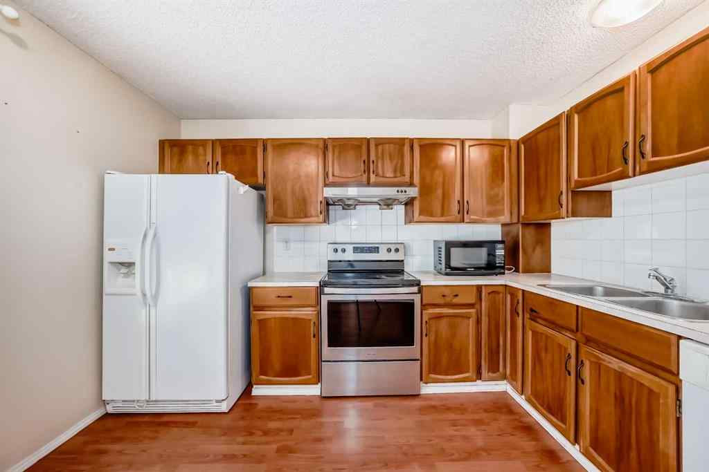 MLS® A2256539 - 152 Edgedale Way NW in Edgemont Calgary, Residential
