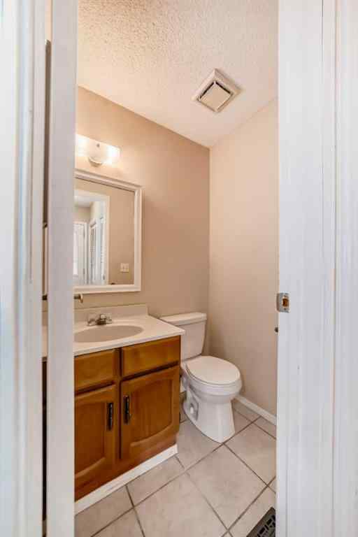 MLS® A2256539 - 152 Edgedale Way NW in Edgemont Calgary, Residential