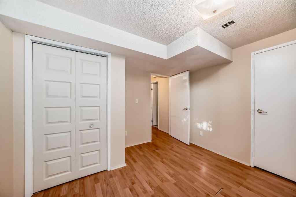MLS® A2256539 - 152 Edgedale Way NW in Edgemont Calgary, Residential
