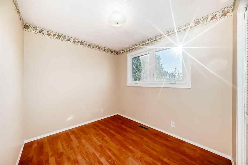 MLS® A2256539 - 152 Edgedale Way NW in Edgemont Calgary, Residential