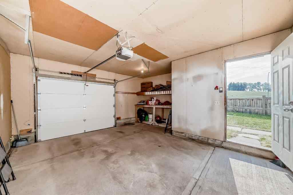 MLS® A2256539 - 152 Edgedale Way NW in Edgemont Calgary, Residential
