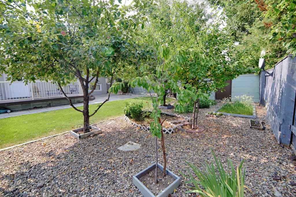 MLS® A2256541 - 110 Ojibwa Road W in Indian Battle Heights Lethbridge, Residential