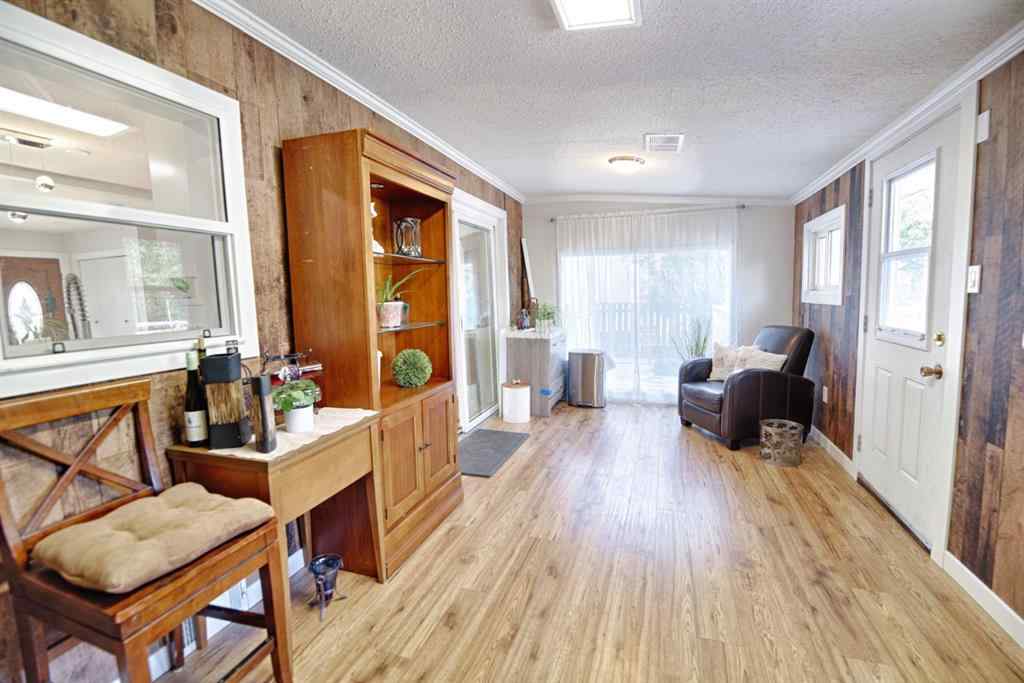 MLS® A2256541 - 110 Ojibwa Road W in Indian Battle Heights Lethbridge, Residential