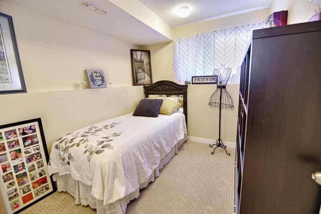 MLS® A2256541 - 110 Ojibwa Road W in Indian Battle Heights Lethbridge, Residential