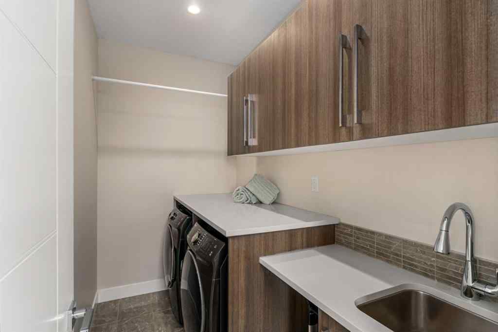 MLS® A2256545 - 3536 36 Avenue SW in Rutland Park Calgary, Residential