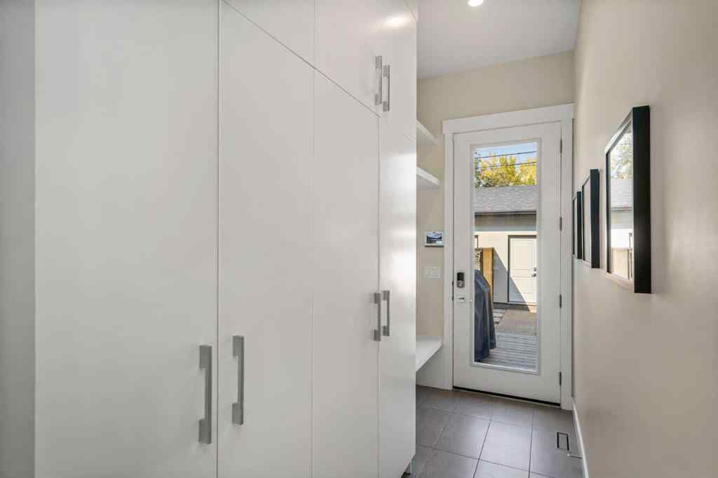 MLS® A2256545 - 3536 36 Avenue SW in Rutland Park Calgary, Residential