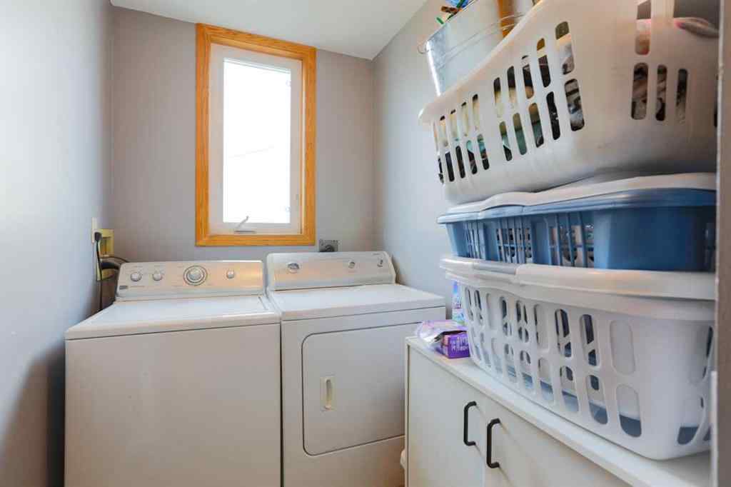 MLS® A2256547 - 1118 Maple Avenue  in NONE Crossfield, Residential