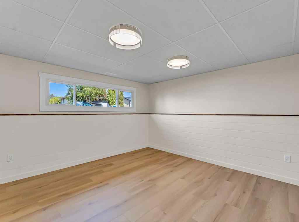 MLS® A2256549 - 27 East Glen Street SE in Ross Glen Medicine Hat, Residential