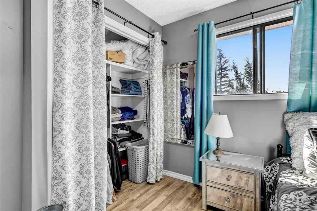 MLS® A2256552 - 7106 99C Street  in South Patterson Place Grande Prairie, Residential
