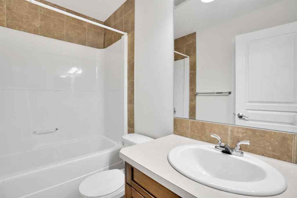 MLS® A2256554 - 221 Elgin Meadows Park SE in McKenzie Towne Calgary, Residential