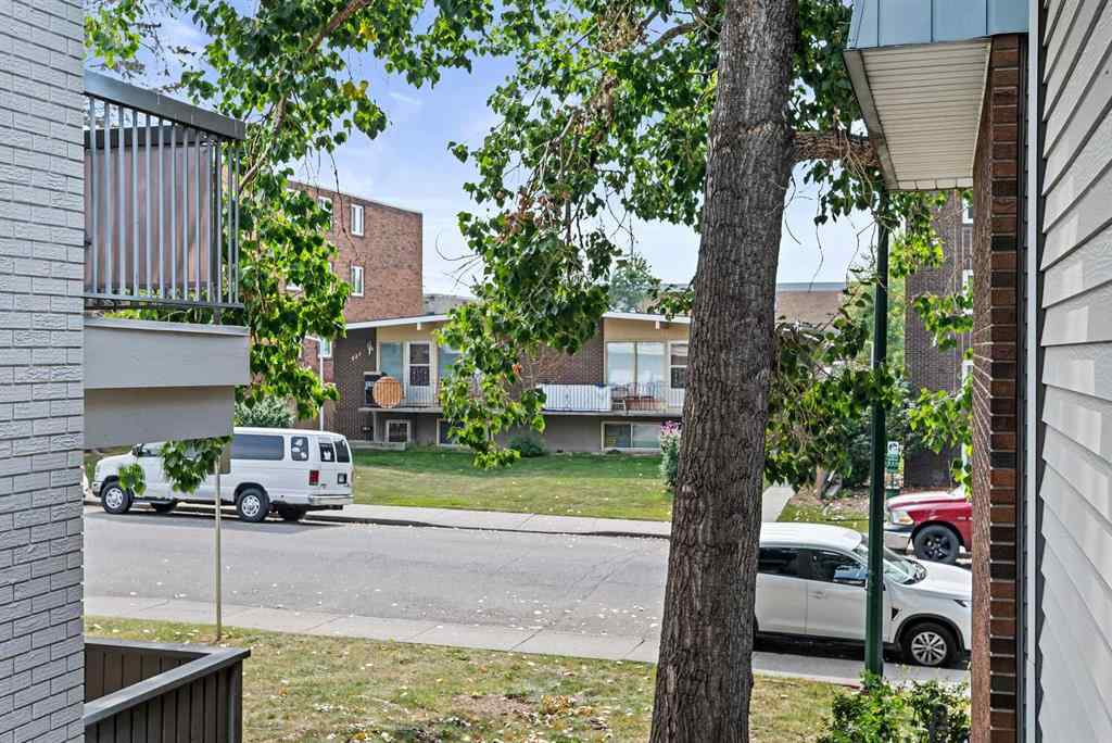 MLS® A2256555 - Unit #207 630 57 Avenue SW in Windsor Park Calgary, Residential