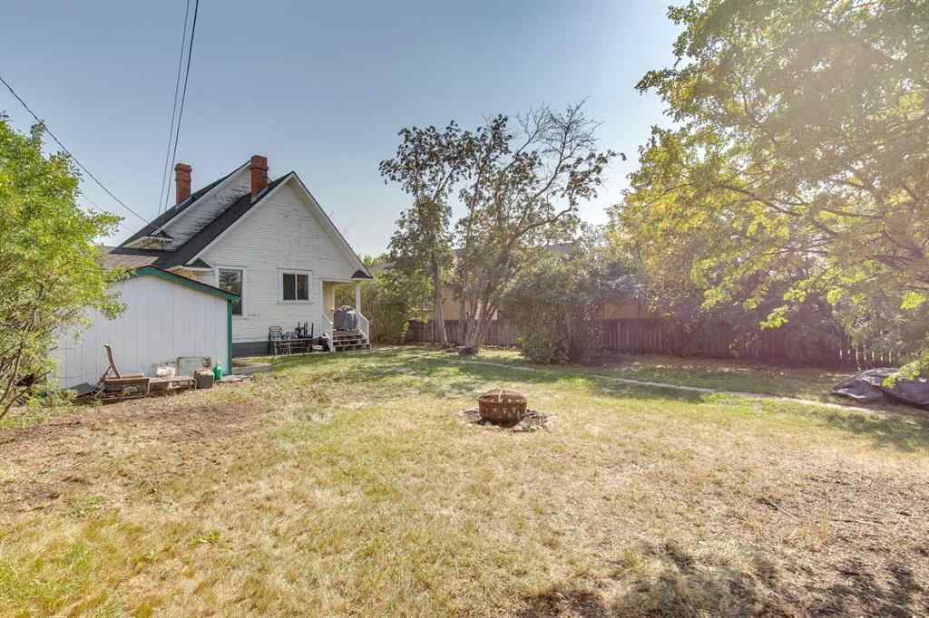 MLS® A2256559 - 2327 15A Street SE in Inglewood Calgary, Residential