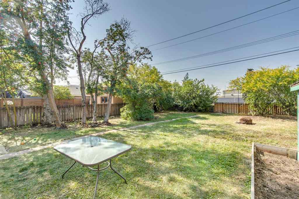 MLS® A2256559 - 2327 15A Street SE in Inglewood Calgary, Residential