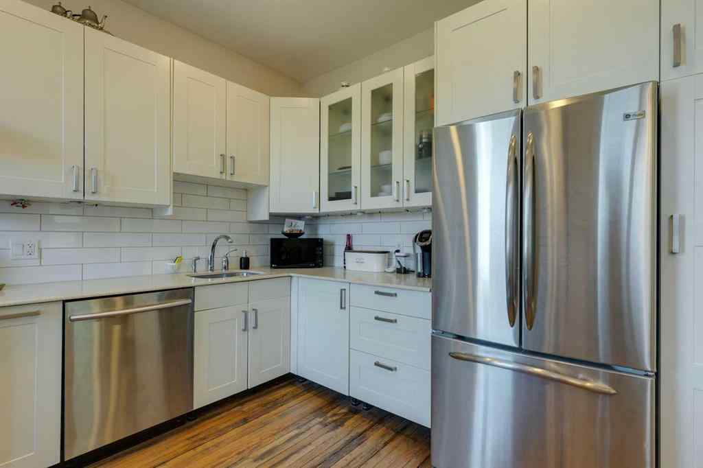 MLS® A2256559 - 2327 15A Street SE in Inglewood Calgary, Residential