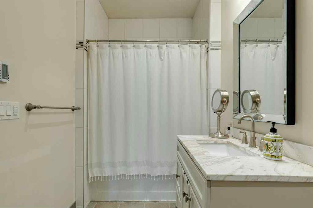 MLS® A2256559 - 2327 15A Street SE in Inglewood Calgary, Residential