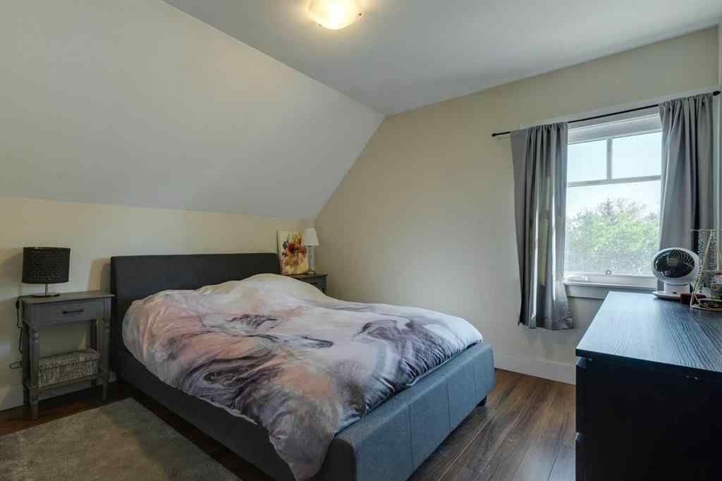 MLS® A2256559 - 2327 15A Street SE in Inglewood Calgary, Residential