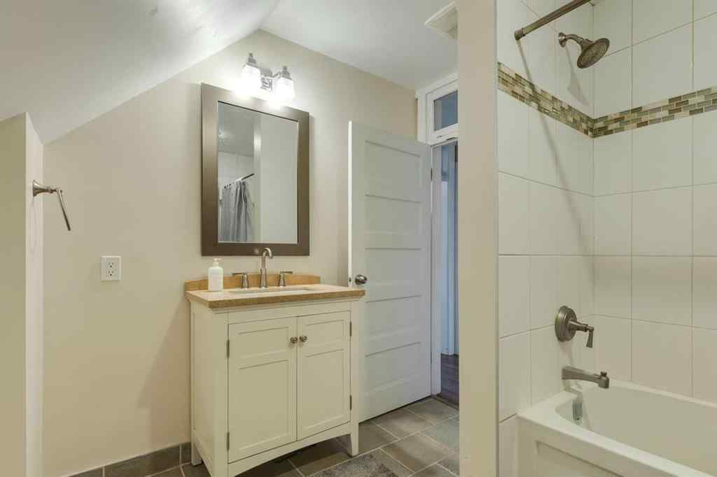 MLS® A2256559 - 2327 15A Street SE in Inglewood Calgary, Residential