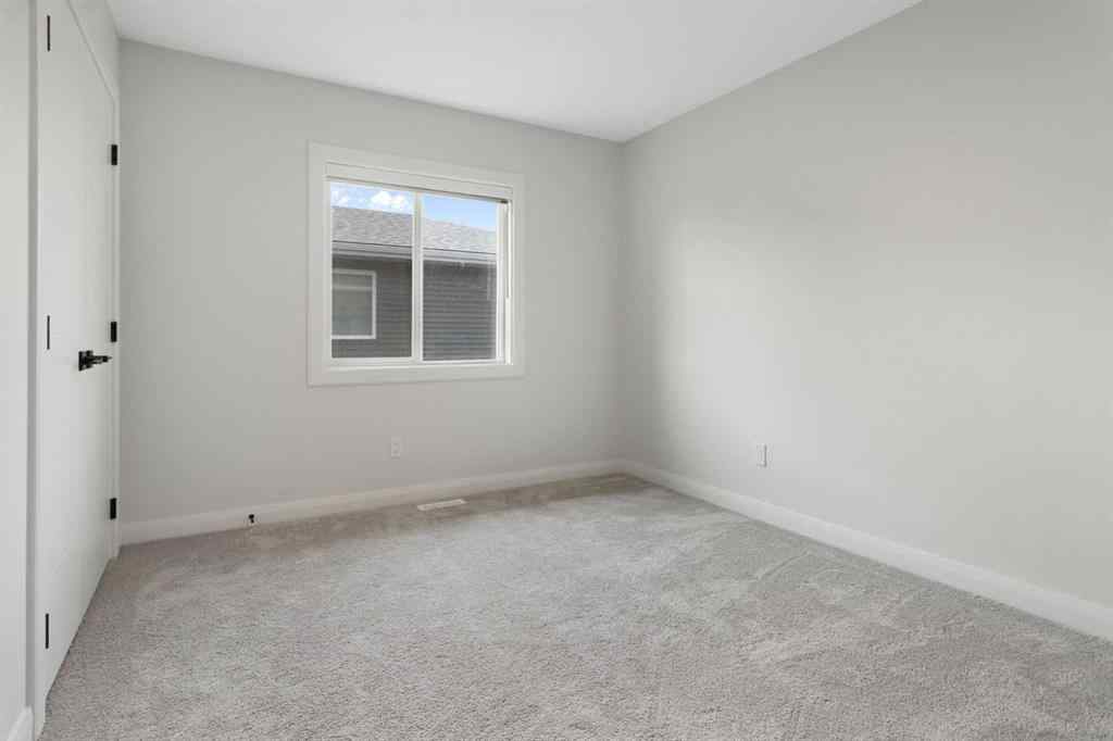 MLS® A2256563 - 219 Chelsea Park  in Chelsea_CH Chestermere, Residential