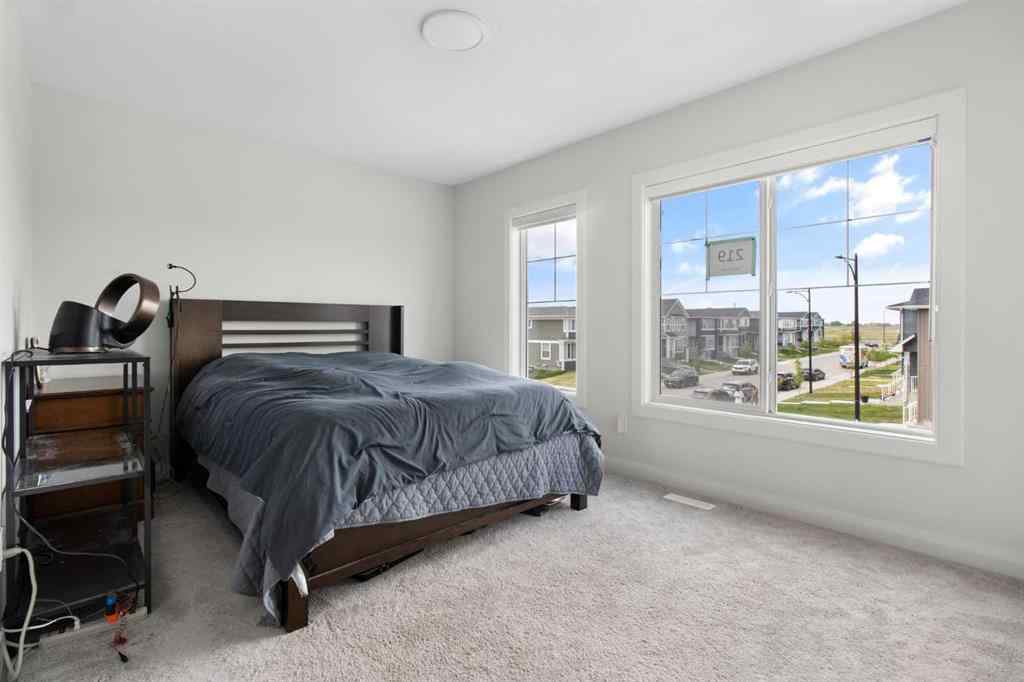 MLS® A2256563 - 219 Chelsea Park  in Chelsea_CH Chestermere, Residential